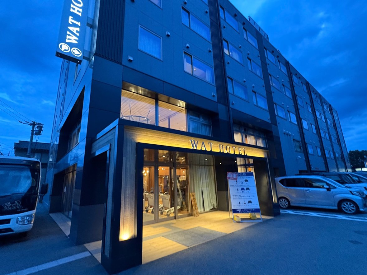 WAT HOTEL & SPA Hida Takayama lúc chập tối